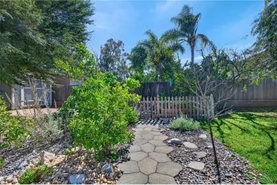 30180 Villa Alturas Drive, Temecula, CA 92592 - Photo 40