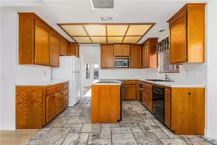 22627 Calcutta, Canyon Lake, CA 92587 - Photo 6