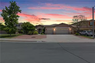 29264 Crystal Ridge Ct, Lake Elsinore, CA 92530 - Photo 1