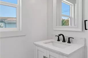 11018 S Chanera, Inglewood, CA 90303 - Photo 10