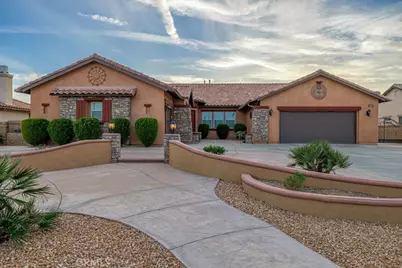 41705 Doverwood Court, Lancaster, CA 93536 - Photo 2