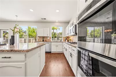 39638 Bayonne Place, Murrieta, CA 92562 - Photo 18