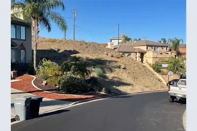 22936 Giant Fir, Canyon Lake, CA 92587 - Photo 2