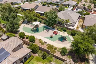 30833 Prairie Sun, Murrieta, CA 92563 - Photo 48