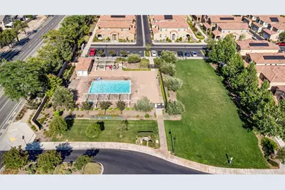 1923 Ray Abril Jr Lane, Colton, CA 92324 - Photo 28