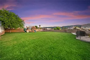 42490 Azure Sky Ct, Murrieta, CA 92562 - Photo 16