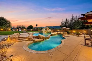 42490 Azure Sky Ct, Murrieta, CA 92562 - Photo 4