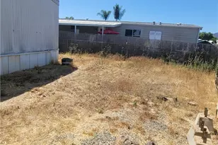 21601 Canyon Dr, Wildomar, CA 92595 - Photo 14