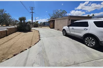 57492 Onaga Trail, Yucca Valley, CA 92284 - Photo 2