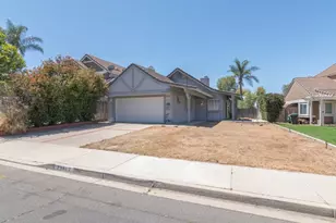 23917 5 Tribes Trail, Murrieta, CA 92562 - Photo 2