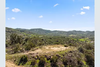 2 Las Palmeras, Temecula, CA 92590 - Photo 4