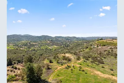2 Las Palmeras, Temecula, CA 92590 - Photo 8