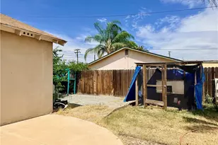 41931 Thornton Ave, Hemet, CA 92544 - Photo 38