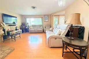 41931 Thornton Ave, Hemet, CA 92544 - Photo 8