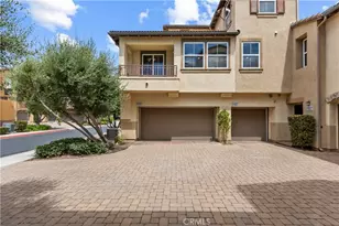 31031 Strawberry Tree Ln, Temecula, CA 92592 - Photo 2