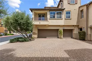 31031 Strawberry Tree Ln, Temecula, CA 92592 - Photo 2