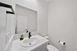 2410 E Agave St, Anaheim, CA 92806 - Photo 10