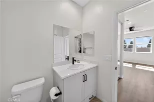 2410 E Agave St, Anaheim, CA 92806 - Photo 24