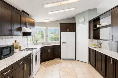 777 S Temescal #69, Corona, CA 92879 - Photo 4