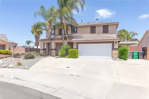 24861 Loire Ct, Hemet, CA 92544 - Photo 4