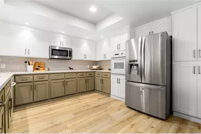 23039 Blue Bird Drive, Canyon Lake, CA 92587 - Photo 14