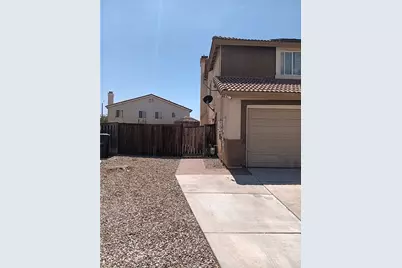 1639 Apple Blossom, Hemet, CA 92545 - Photo 4