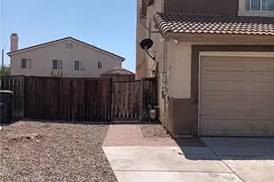 1639 Apple Blossom, Hemet, CA 92545 - Photo 4