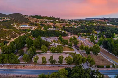 37954 Calle De Lobo, Murrieta, CA 92562 - Photo 2
