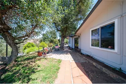 17535 Bear Valley Lane, Escondido, CA 92027 - Photo 2