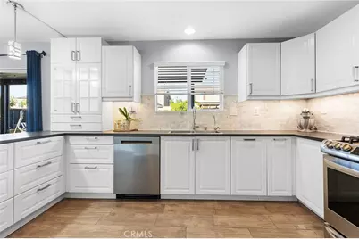 33956 Petunia, Murrieta, CA 92563 - Photo 6