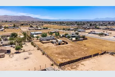 22634 Little Beaver, Apple Valley, CA 92308 - Photo 8