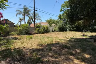 2729 Huckleberry Rd, Santa Ana, CA 92706 - Photo 10