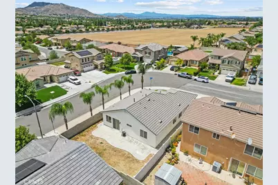 14366 Arborglenn, Moreno Valley, CA 92555 - Photo 10