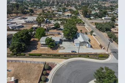 26739 Franklin, Hemet, CA 92545 - Photo 50