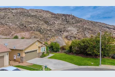 215 Gamez, Hemet, CA 92545 - Photo 2