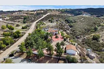 39565 Spanish Oaks Drive, Temecula, CA 92592 - Photo 12