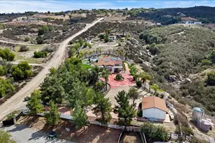 39565 Spanish Oaks Dr, Temecula, CA 92592 - Photo 12
