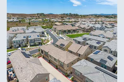 32561 Brunello Way, Temecula, CA 92591 - Photo 40