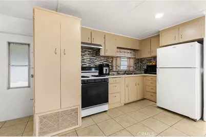 4400 W Florida Avenue #271, Hemet, CA 92545 - Photo 18