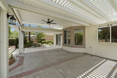 40502 Via Amapola, Murrieta, CA 92562 - Photo 32