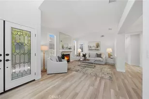 40502 Via Amapola, Murrieta, CA 92562 - Photo 6