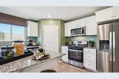 31238 Maple Bark Drive, Winchester, CA 92596 - Photo 8