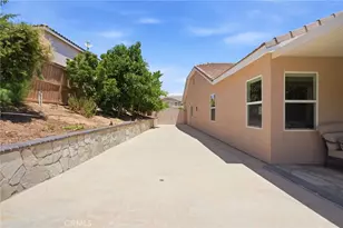 13647 Silver Stirrup Dr, Corona, CA 92883 - Photo 34