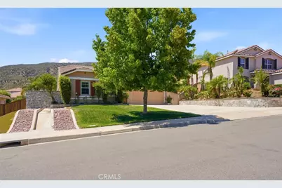 13647 Silver Stirrup Dr, Corona, CA 92883 - Photo 2