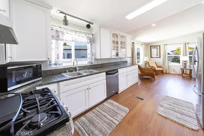 629 Via Santiago, Vista, CA 92081 - Photo 2