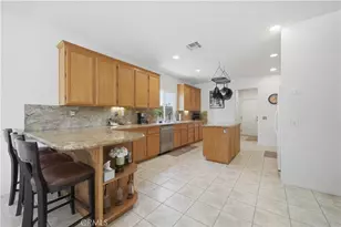 29260 Wrangler Dr, Murrieta, CA 92563 - Photo 12