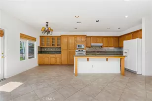 35841 Avignon Ct, Winchester, CA 92596 - Photo 10