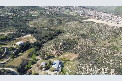 7 Turtle Creek Rd, Lake Elsinore, CA 92530 - Photo 4
