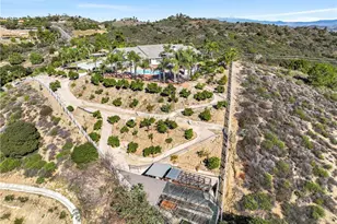35751 Avenida La Cresta, Murrieta, CA 92562 - Photo 14