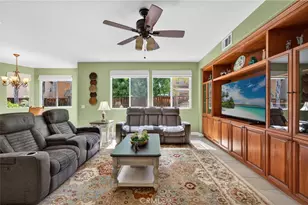 38134 Padaro St, Murrieta, CA 92563 - Photo 8